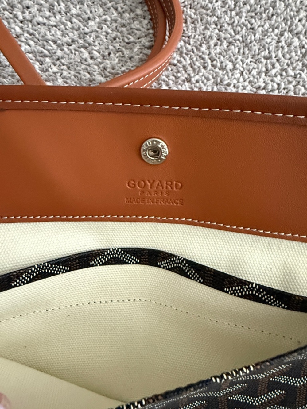 Imitation Designer Tote - Picture 7 of 9